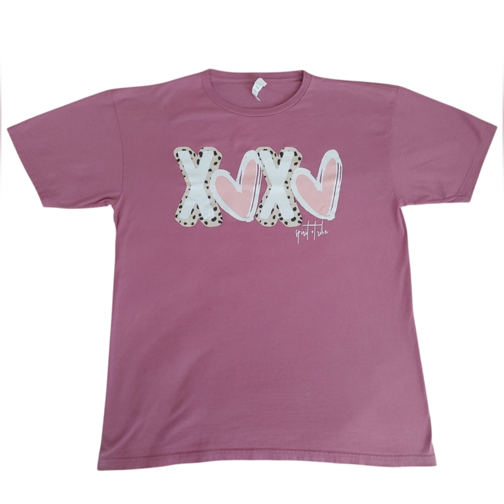 Large Graphic Tee XOXO Spirit & Tribe